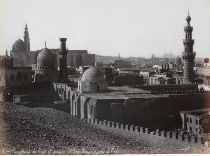 null Félix BONFILS (1831-1885)
Vue générale du Caire et mosquée Sultan Hassan, prise...