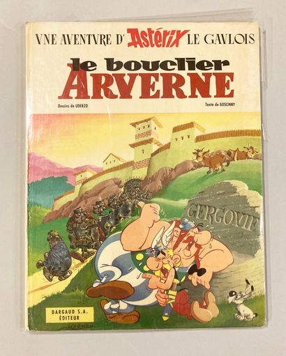 null COMIC STRIP. UDERZO / CRAENHALS.
UDERZO. Asterix, Volume 11. Le Bouclier Arverne....