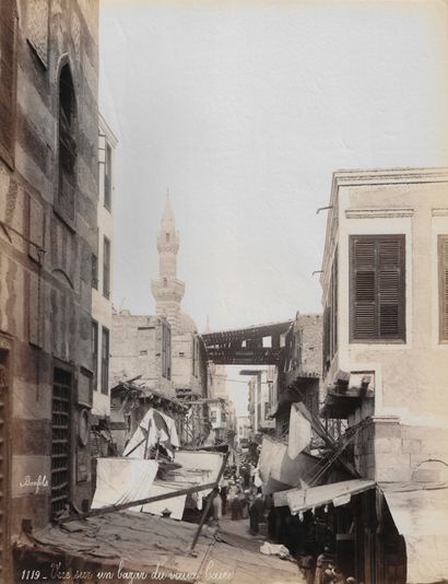 null Félix BONFILS (1831-1885)
Vue sur un bazar du vieux Caire
Photographie sur papier...