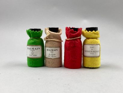 null BALMAIN
Lot including 4 miniatures of the model felt of which " Green Wind ",...