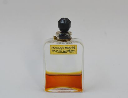 null MARCEL GUERLAIN "Masque Rouge
Glass bottle of rectangular shape with shoulder....