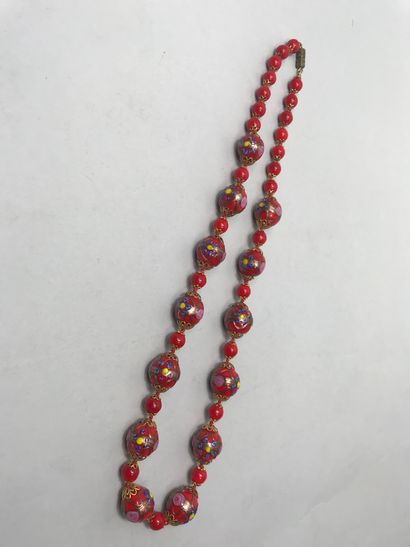 Necklace of red murano glass beads.
1960's...