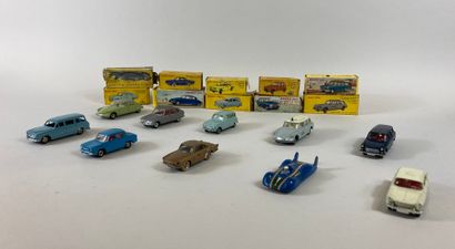 null DINKY TOYS and CIJ : 10 models
- Renault 16 silver - N°537 / Average condition-With...