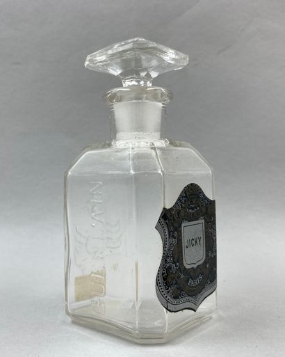 null GUERLAIN " Jicky " bottle

Glass bottle square model. Label titled "Jicky Guerlain"...