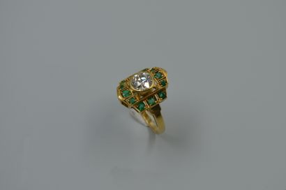 null 18k yellow gold ring set with a brilliant-cut diamond of about 1.30cts in a...