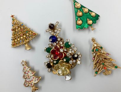null Set of 5 fancy brooches featuring Christmas trees. The largest, brand ANKA.

Theme...