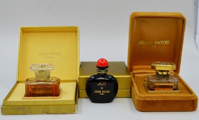 null JEAN PATOU "Joy

Glass bottle of perfume extract, capacity 7.5ml with box. One...