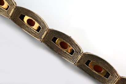 null CHINE DU SUD ou DIASPORA CHINOISE, début du XXème siècle. 
Bracelet en argent...