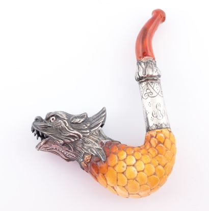 null D’INSPIRATION ASIATIQUE, XIXème siècle
Pipe représentant un dragon à la gueule...