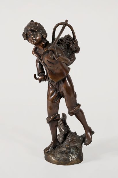 null École FRANÇAISE, XIXè siècle 
Le vendangeur 
Sculpture en bronze à patine cuivrée....