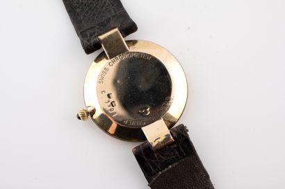 null DUNHILL
Montre-bracelet, boîtier vermeil, boucle argent. 
Swiss Chronometer...