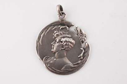 null Rare médaille circulaire en argent 925/°° ciselée à l'effigie du Roi de Rome...