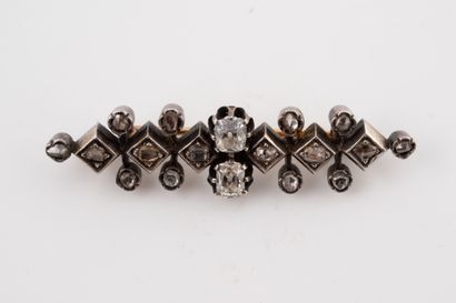 null Broche barrette de forme géométrique en argent et or jaune 18k sertie de deux...