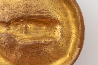null LINE VAUTRIN (1913 -1997)
Collier ''Sainte Foi'' en bronze doré comprenant une...