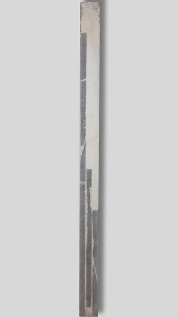 null Francesco PASSANITI (1952)
Totem
Sculpture en béton fibré, à dominante grise,...