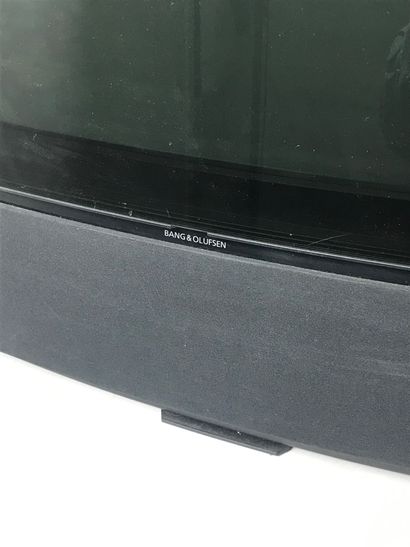 null BANG et OLUFSEN, modèle BEOVISION MX 4000
Téléviseur cathodique avec barre de...