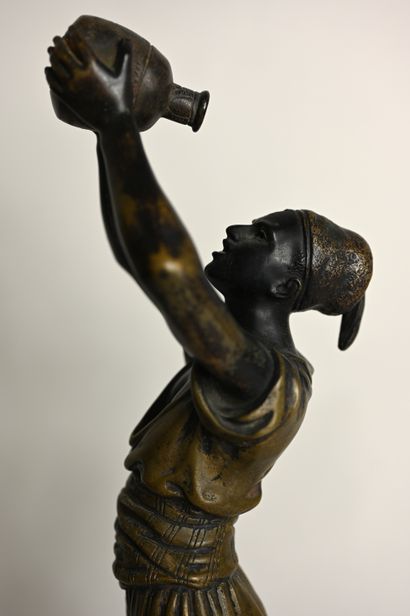 null Marcel DÉBUT (1865-1933)
Berbère buveur d'eau
Sculpture en bronze à double patine...