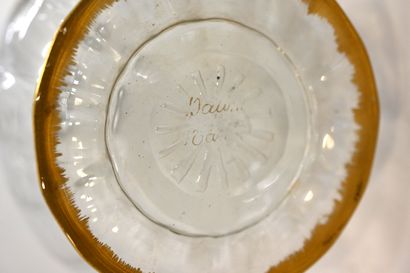null DAUM, NANCY
Partie de service de verre en verre blanc transparent à rehaut d’or...