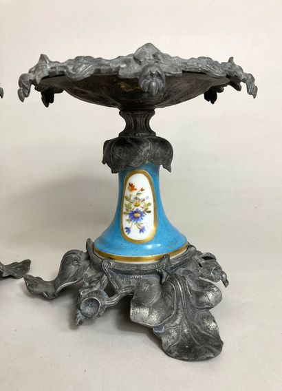 null Porcelain of PARIS
Pair of silver bronze cups on celestial blue porcelain pedestal...