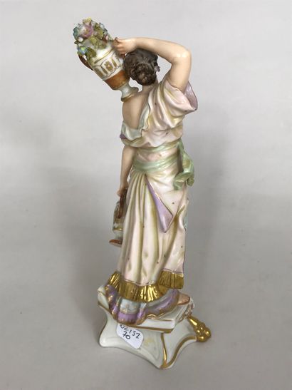null The water carrier draped in the antique style
Polychrome and gold porcelain,...