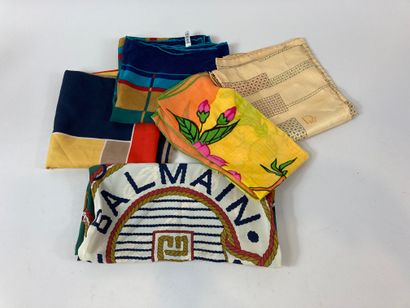 null Lot including 5 scarves of which :
- Leonardi
- Pierre Balmain 86 x 86 cm
-...