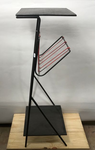 null Magazine rack in the style of Mathieu Matégot
Black painted sheet metal and...
