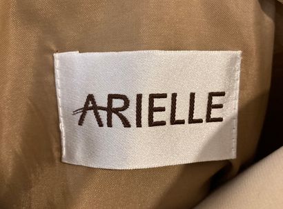 null ARIELLE. 
Overcoat in fabric (imitation of vegan suede). 
Size 52. 
(As is)