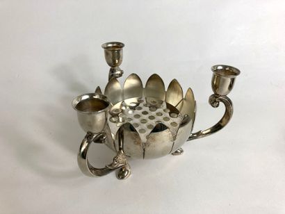 null Lot including a bread basket and a flower holder in the shape of lotus flower...