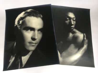 null Lot of 9 studio photographs on Kodak Bromesko paper. Representing 3 portraits...