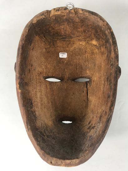 null Mask of the Democratic Republic of Congo type
Medium-hard wood with brown patina,...