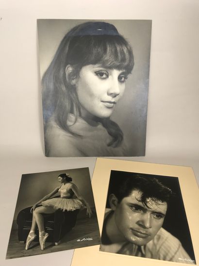 null Jean-Gérard SECKLER (1924-2015, Alfortville)
Lot of 3 studio photographs including...