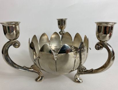 null Lot including a bread basket and a flower holder in the shape of lotus flower...
