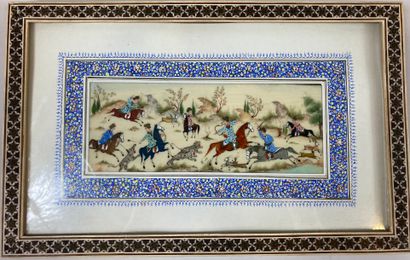 null Ensemble de trois miniatures persannes, représentant une scène de joute à cheval,...