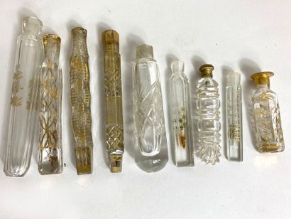 Set of 9 salt bottles in engraved glass,...