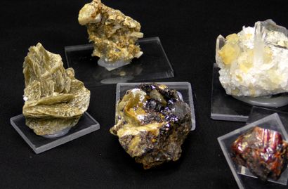 null Set of minerals from the coal mines of La Mure d'Isère. 
Three beautiful sphalerites,...
