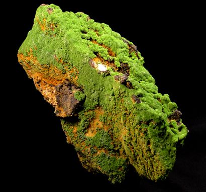 null Green pyromorphite from the Farges mine, Ussel in Corrèze, France. A great classic...