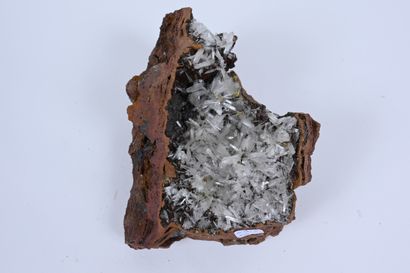 null Hemimorphite geode on limonite gangue 
Mexico