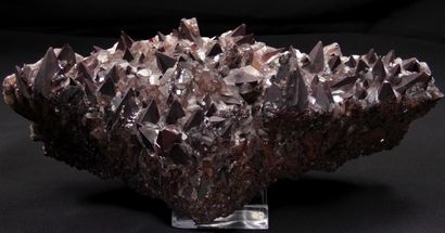 null Duo of Mexican carbonates, composed of a white ball aragonite of 21 x 15cm and...