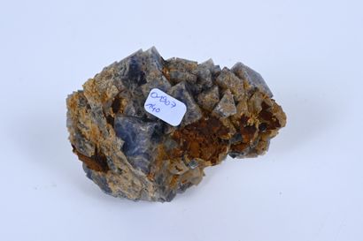 null Blue fluorite with limonite 
Chavaniac (France)