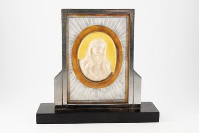null Gabriel ARGY-ROUSSEAU (1885-1953)
Glass paste plaque depicting the Blessed Virgin...