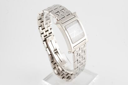 null HERMES Paris
Heure "H" Steel bracelet watch Black guilloché dial Arabic numerals...