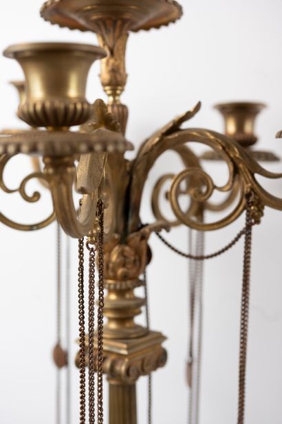 null Pair of large sculpted bronze candelabras with 6 lights, decorated with palmettes,...