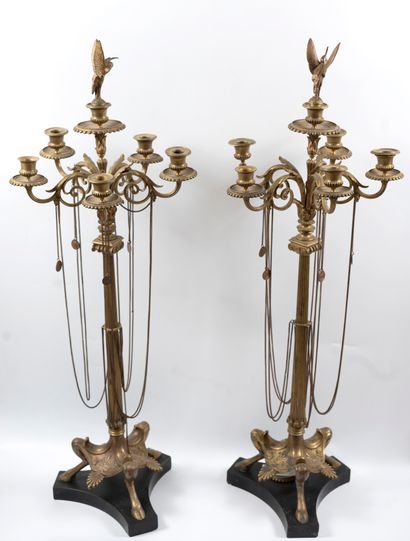 null Pair of large sculpted bronze candelabras with 6 lights, decorated with palmettes,...