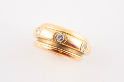 null PIAGET Paris
Possession" model, large
Ring in 18k yellow gold formed by two...
