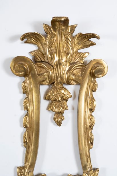 null Pair of ormolu wall sconces with four basket-shaped arms decorated with accantes...