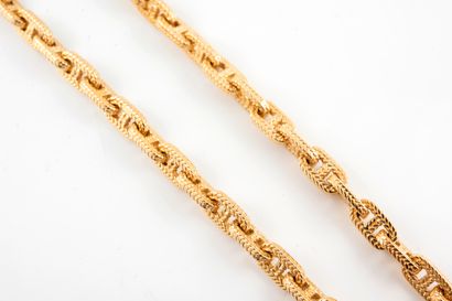 null HERMES, Paris 
18k yellow gold braided anchor chain necklace.
Signed "Hermès...
