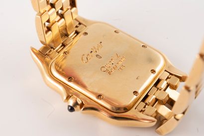 null CARTIER, 
Panthère" model, medium model.
Bracelet watch in 18k yellow gold....