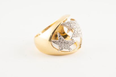 null 18k yellow and white gold ring decorated with three stars entirely paved with...