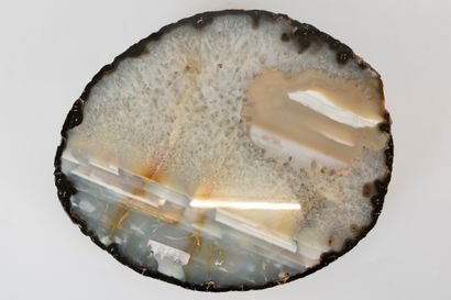 null Agate and quartz plaque, polished on one side.
23 x 30cm approx.