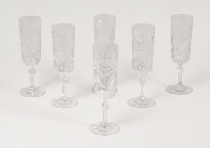 null CRISTAL ETZEL
Set of six champagne flutes in blown and cut crystal with stylized...